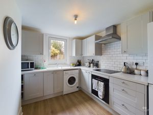 Kitchen- click for photo gallery